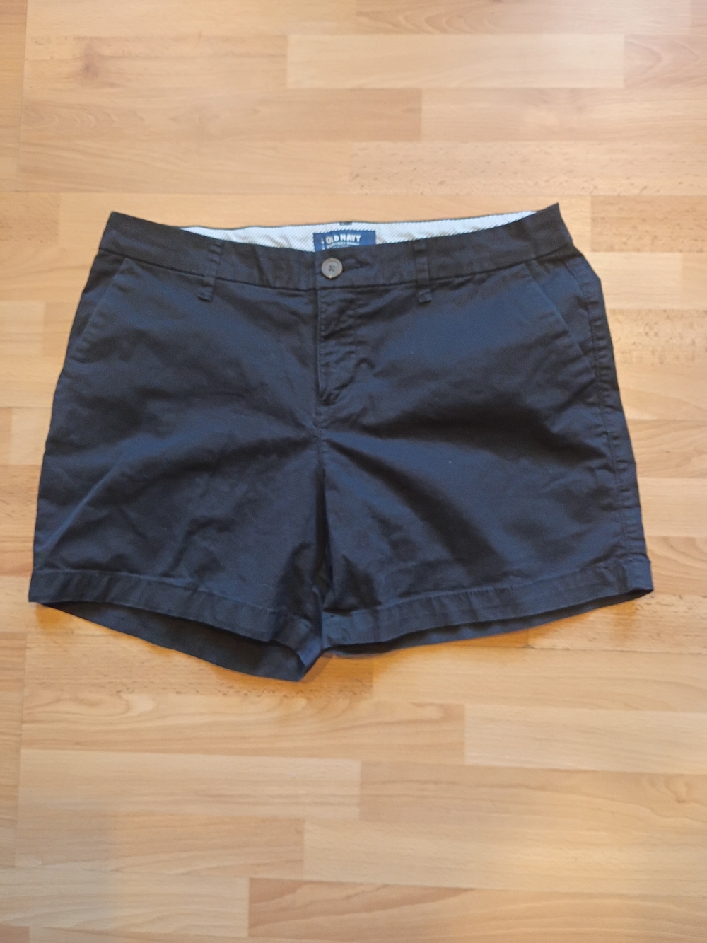 Old Navy Everyday Shorts Size 6 Black Flat Front Chino